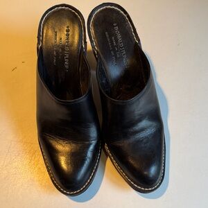 Donald J. Pliner Black Leather Clogs